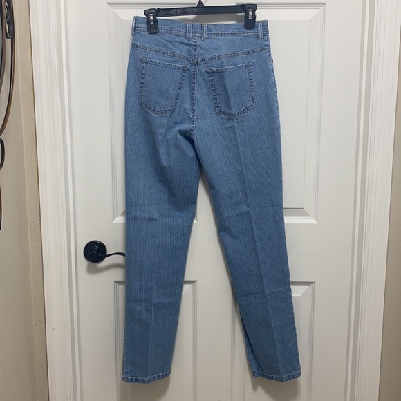 Gloria Vanderbilt Jeans size 8 lighter blue - Picture 3 of 7